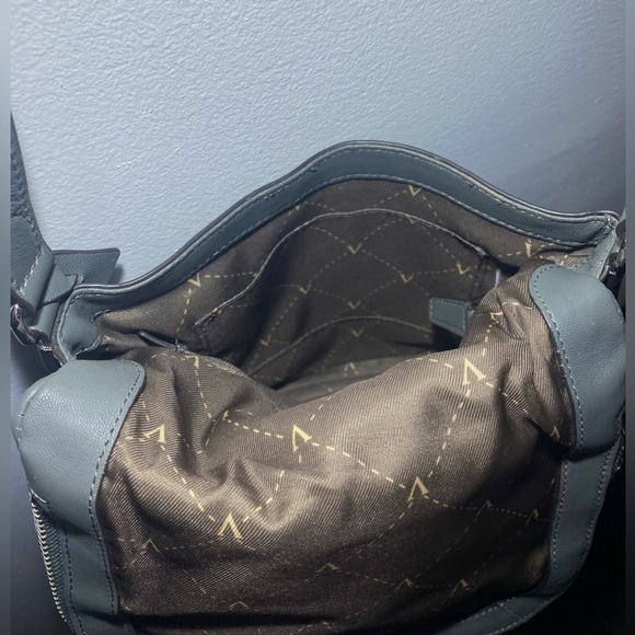 Quilted Crossbody Bag - Picture 8 of 8